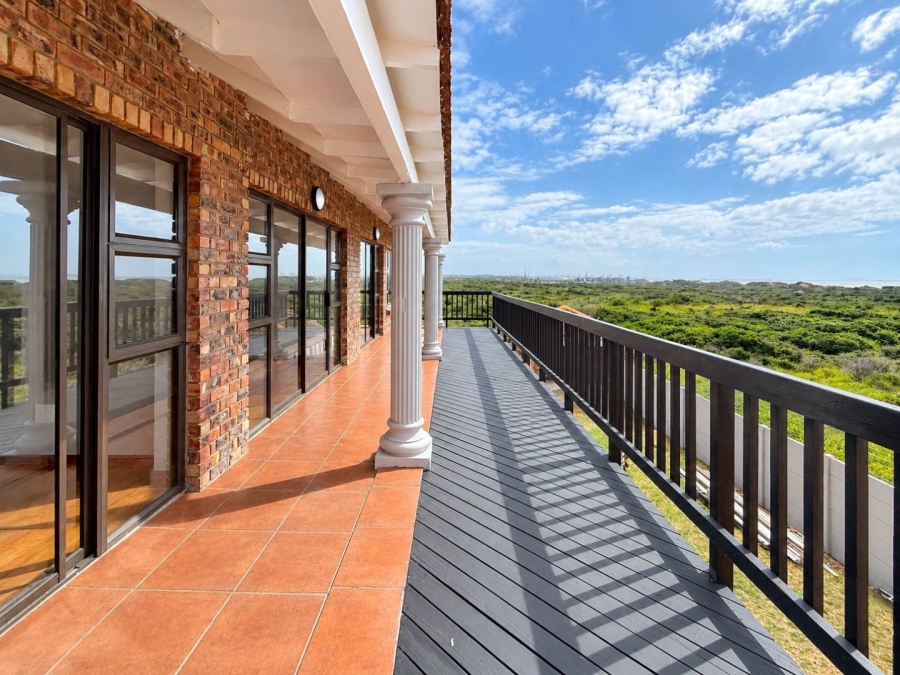 4 Bedroom Property for Sale in Bluewater Bay Eastern Cape